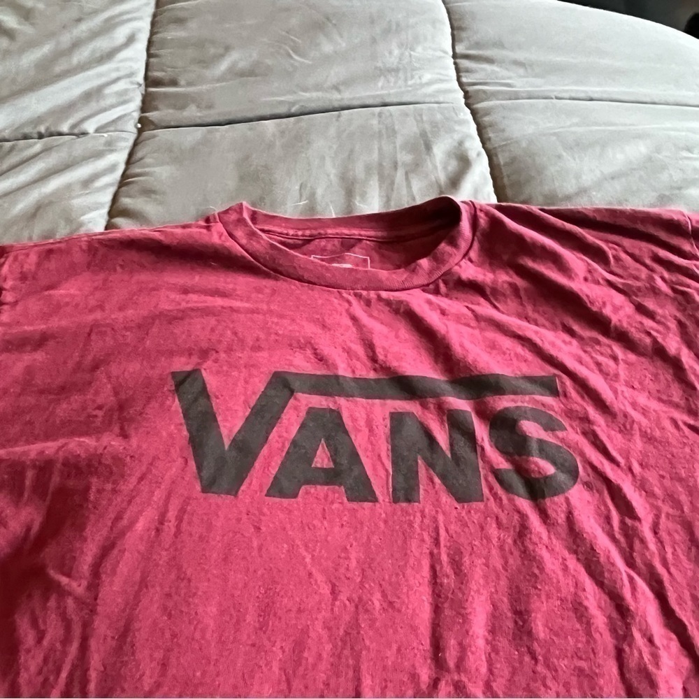 Red Burgundy men’s Vans skater casual tshirt - Picture 3 of 6